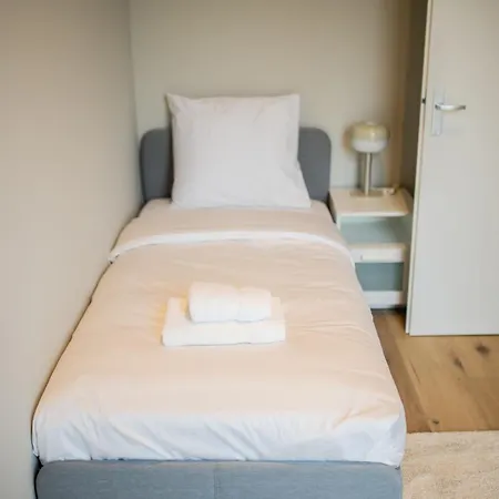 Ample 3 Bedroom Appartement Rotterdam