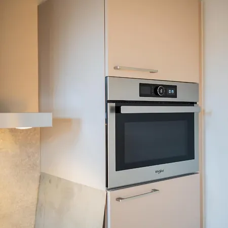 Ample 3 Bedroom Appartement Rotterdam