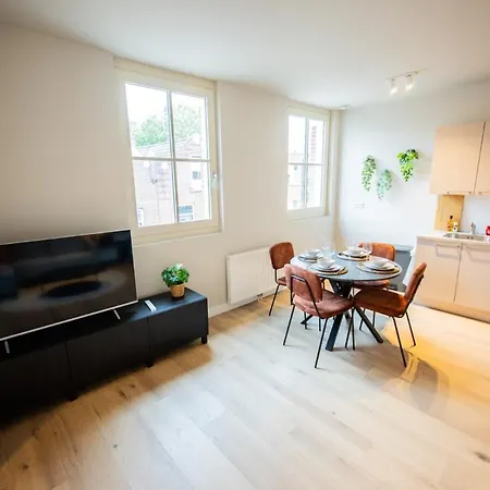 شقة Ample 3 Bedroom